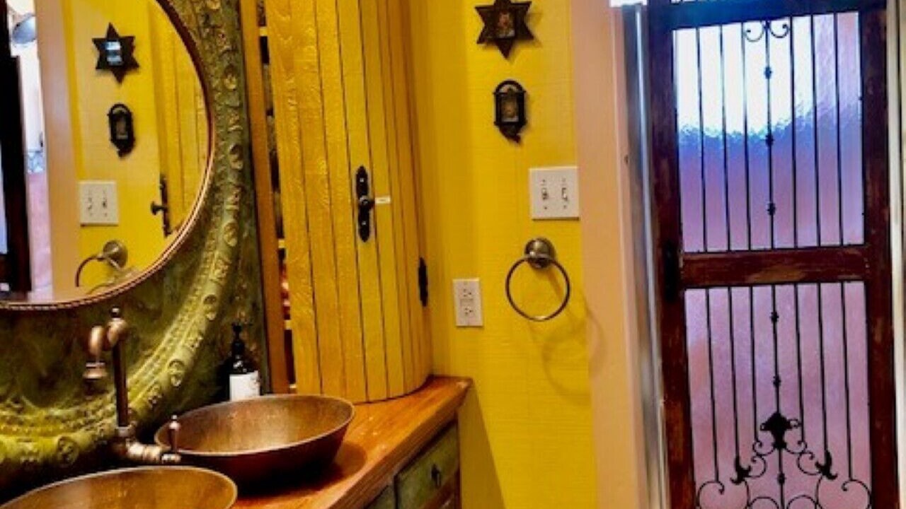 Photo of Bathroom in Dickinson