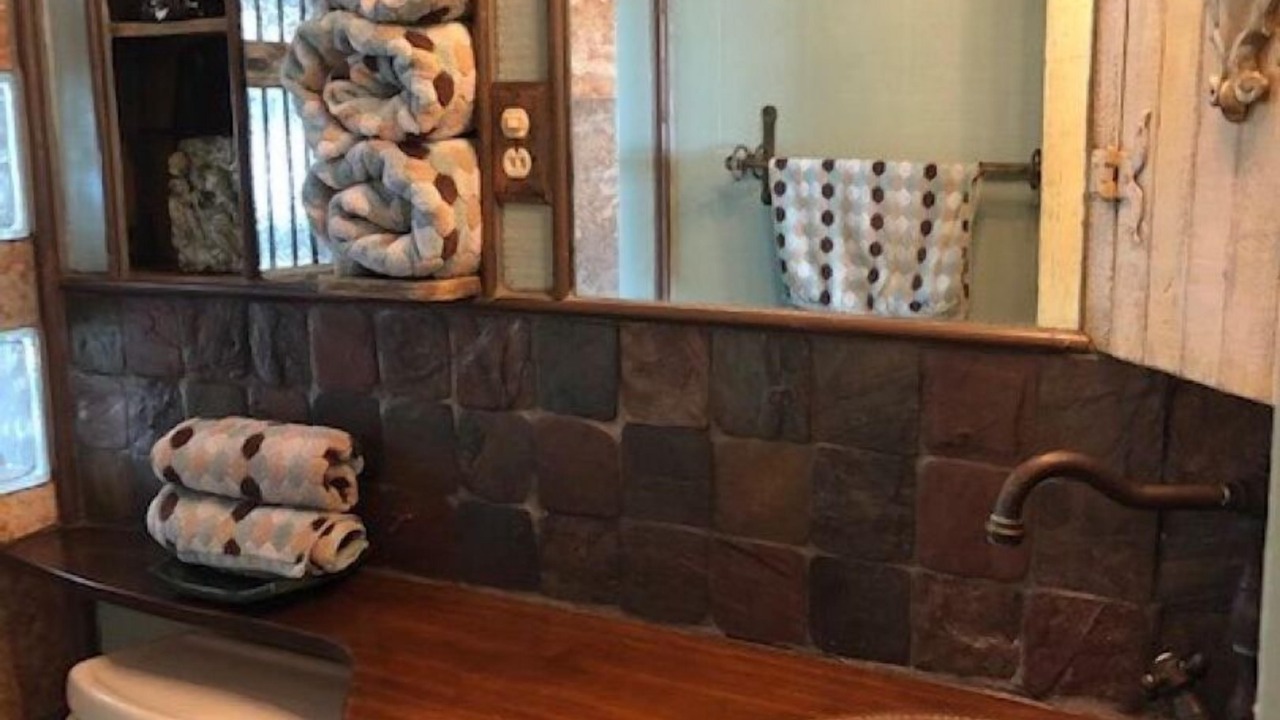 Photo of Bathroom in Dickinson