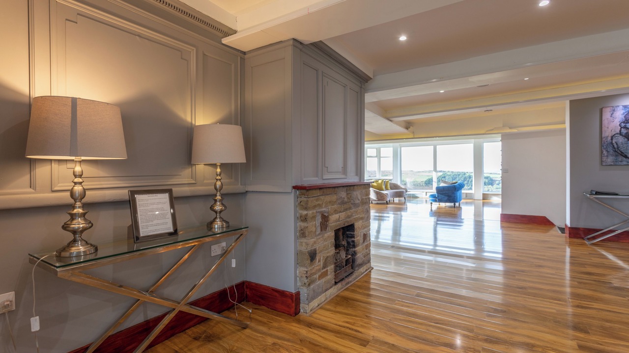 Photo of Others in Ainley Top