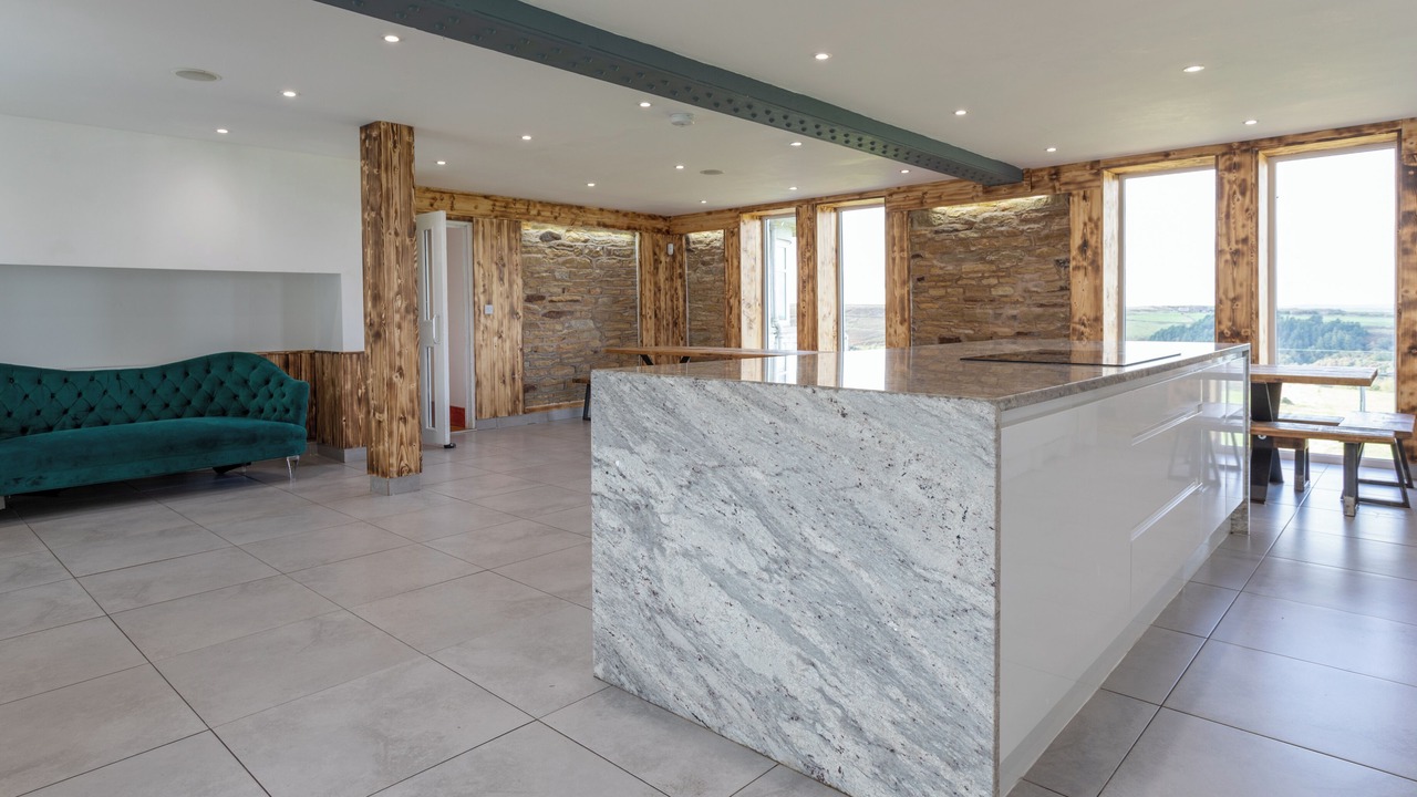 Photo of Others in Ainley Top