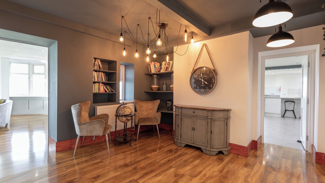 Photo of Others in Ainley Top