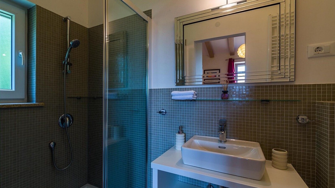 Photo of Bathroom in Matohanci