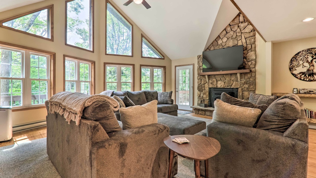 Photo of Bedroom in Gouldsboro