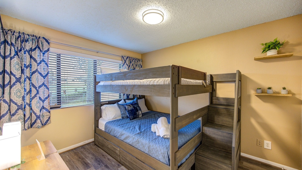 Photo of Bedroom in Walden on Lake Conroe