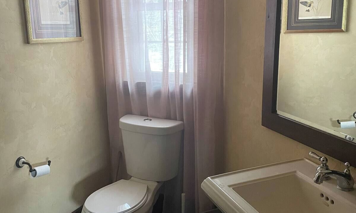 Photo of Bathroom in Colebrook