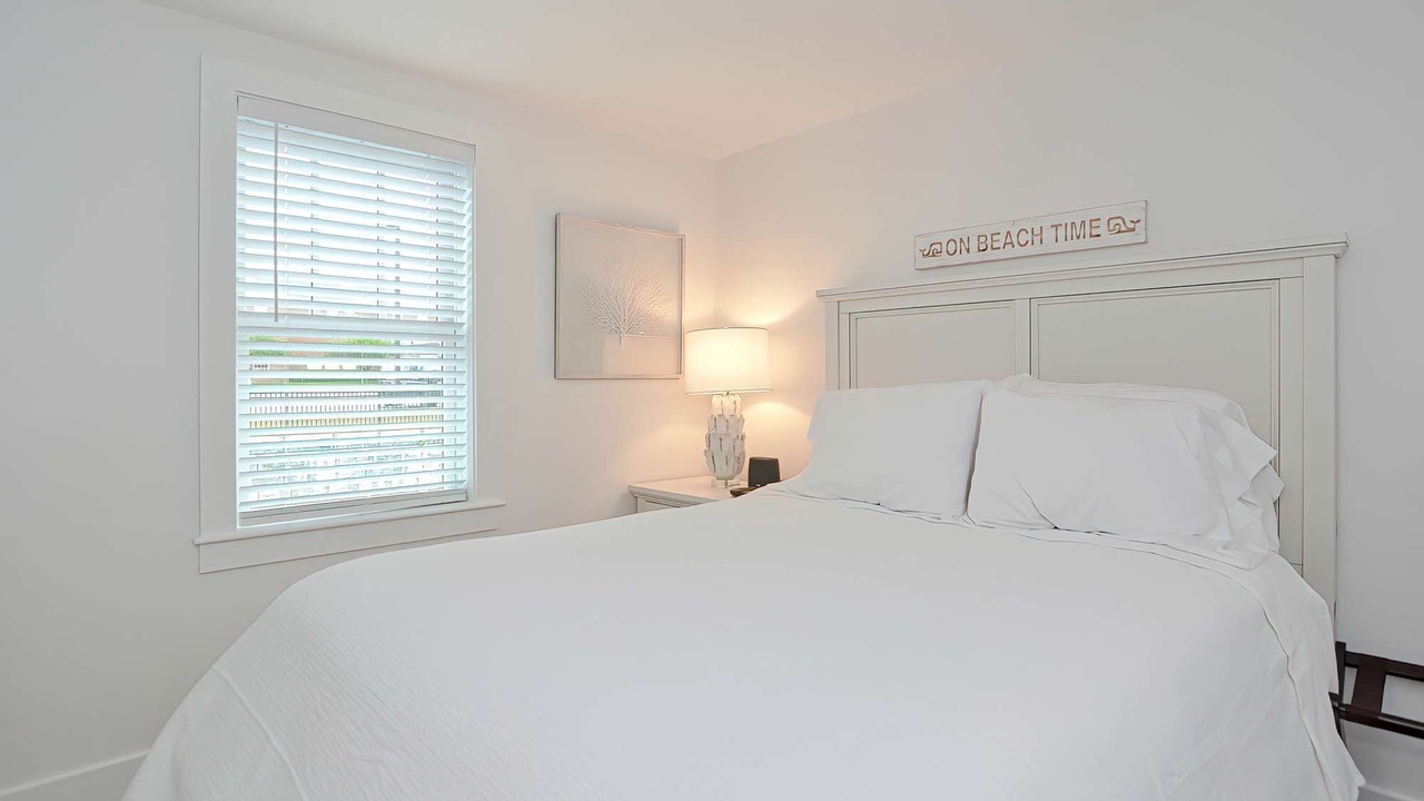 Photo of Bedroom in Plymouth Cultural District