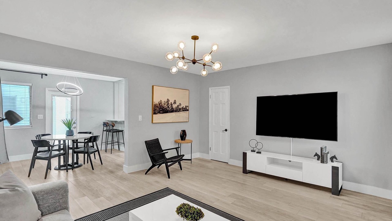 Photo of Livingroom in West Avenue
