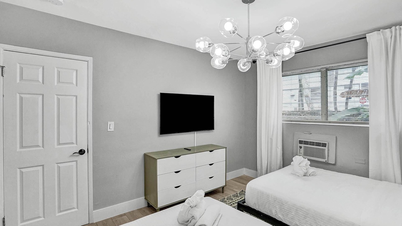Photo of Bedroom in West Avenue