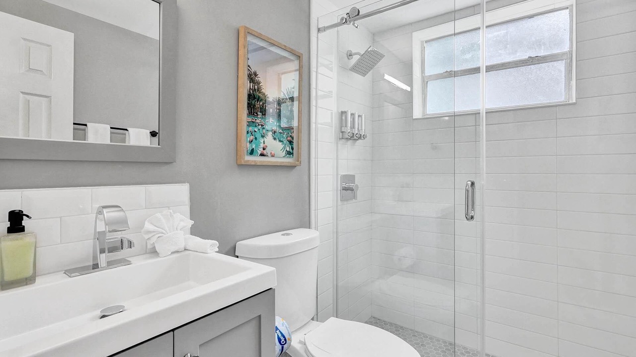 Photo of Bathroom in West Avenue