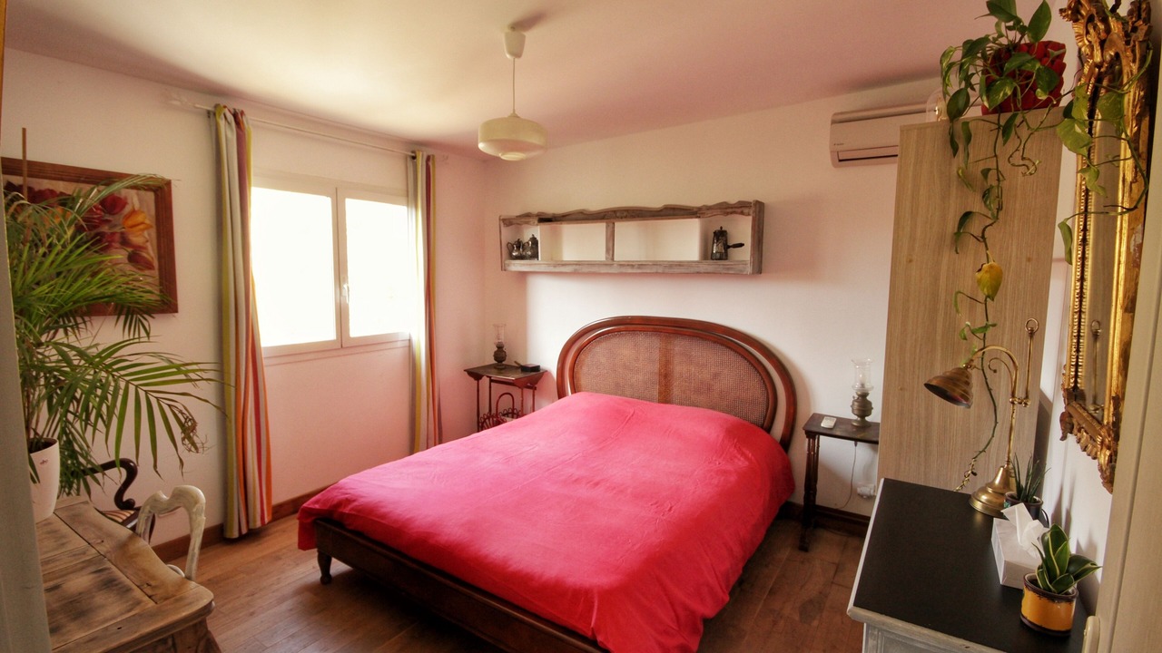 Photo of Bedroom in Vailhauques
