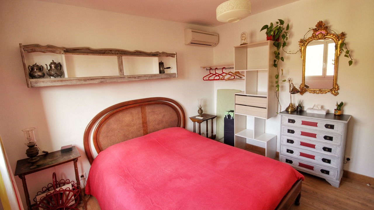 Photo of Bedroom in Vailhauques