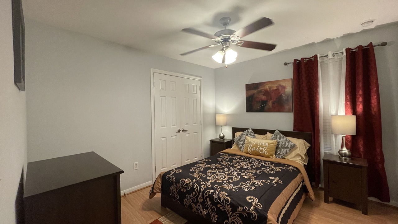 Photo of Bedroom in Medical Center District