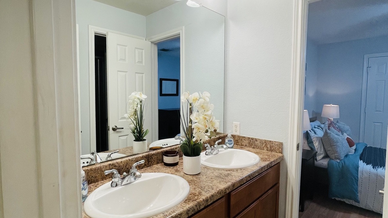 Photo of Bathroom in Medical Center District