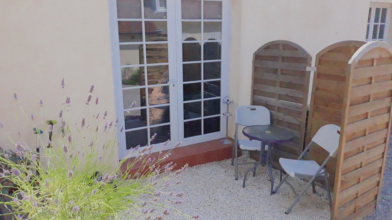 Photo of Patio Balcony in Le Fayel
