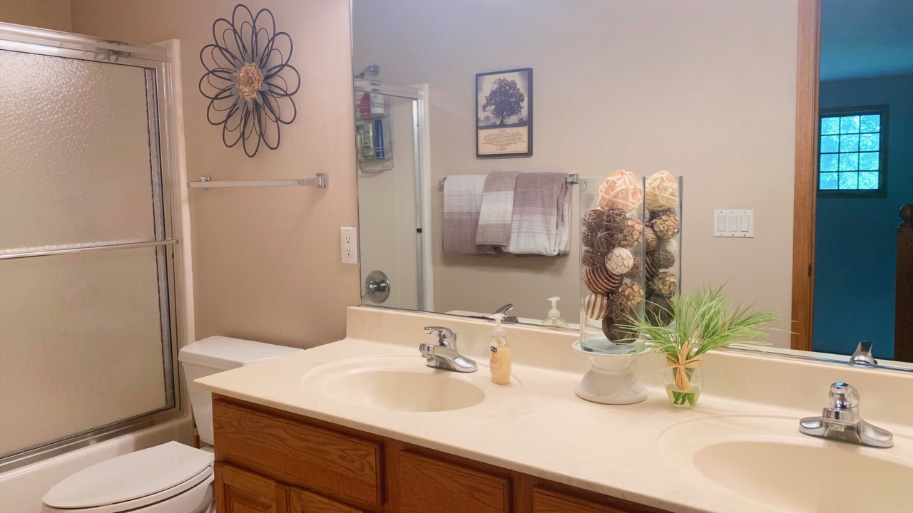 Photo of Bathroom in Ames