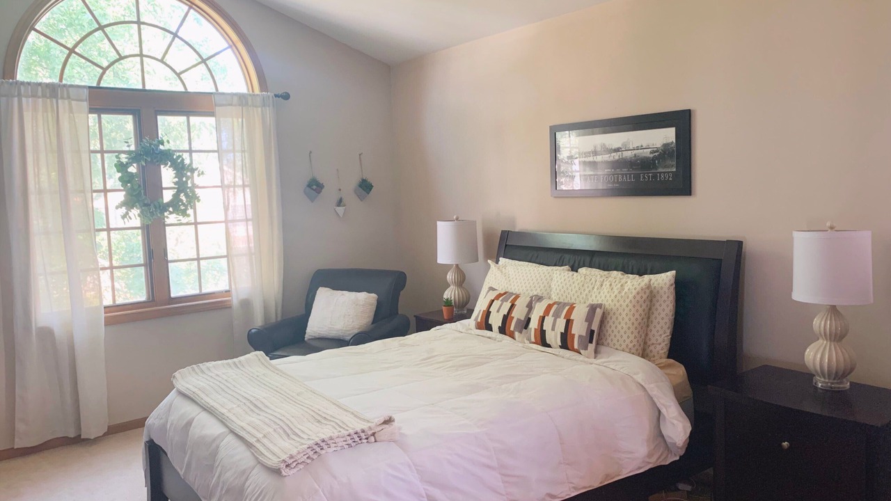 Photo of Bedroom in Ames