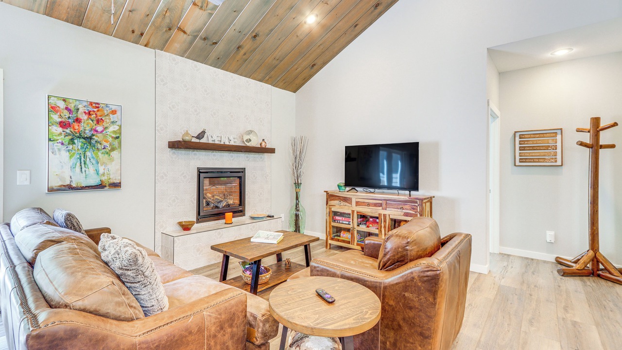 Photo of Livingroom in Tarheel