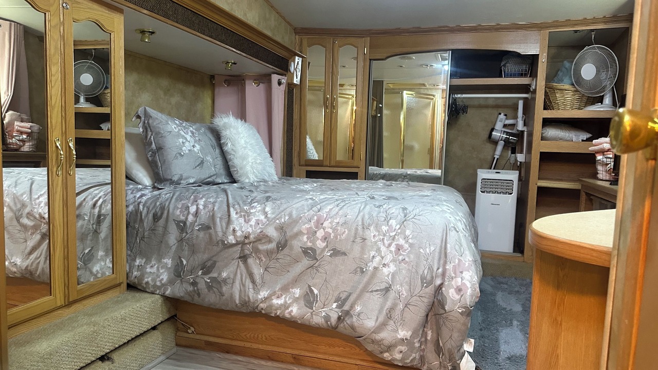 Photo of Bedroom in Cleveland