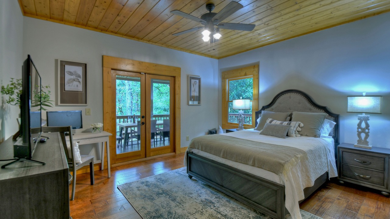 Photo of Bedroom in Ellijay