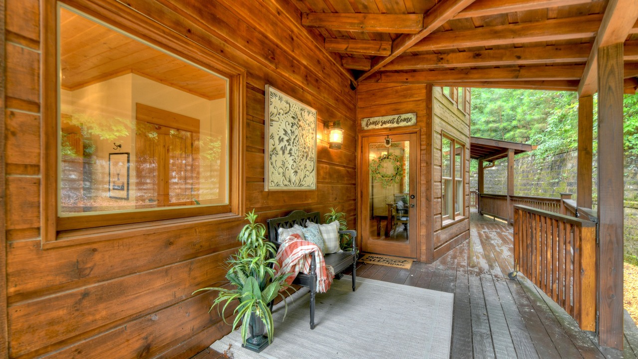 Photo of Patio Balcony in Ellijay