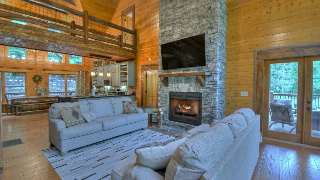 Photo of Livingroom in Ellijay