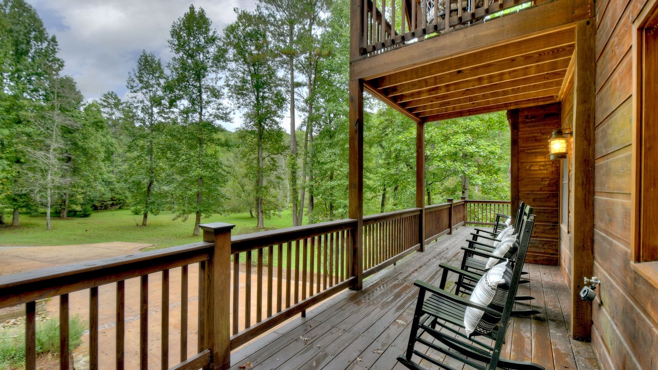 Photo of Patio Balcony in Ellijay