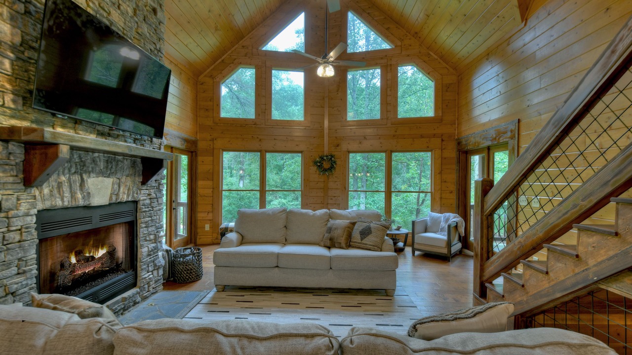 Photo of Livingroom in Ellijay
