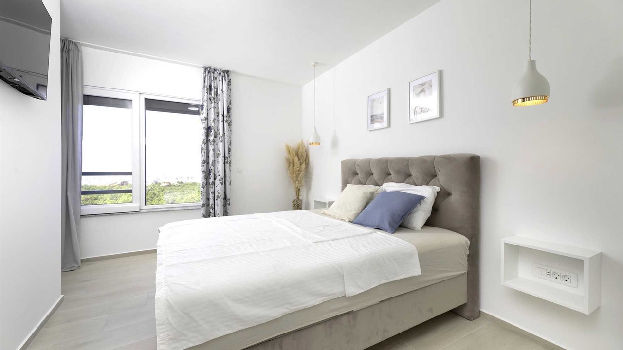 Photo of Bedroom in Smrika