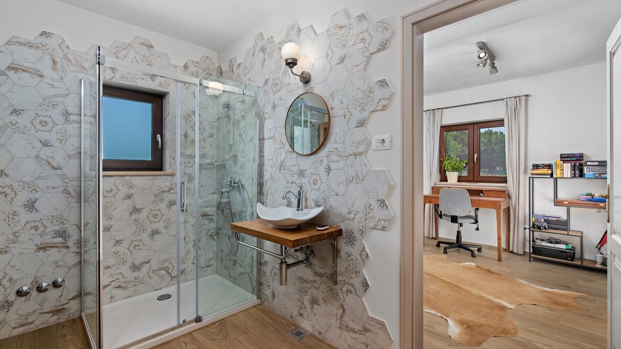 Photo of Bathroom in Galizana