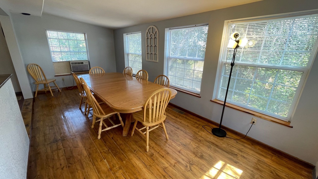 Photo of Bedroom in Glendo