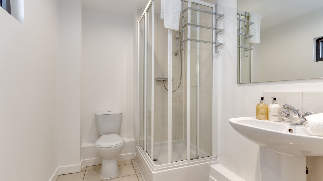 Photo of Bathroom in Finnieston