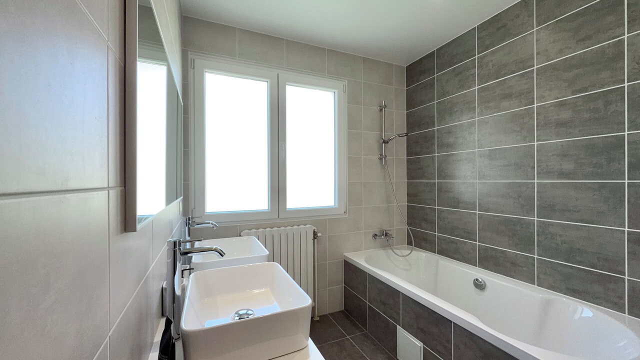 Photo of Bathroom in Nances