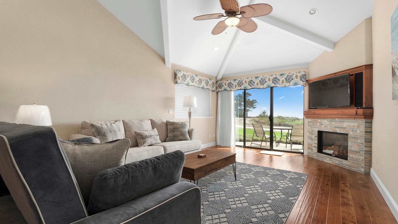 Photo of Bedroom in Rio del Mar