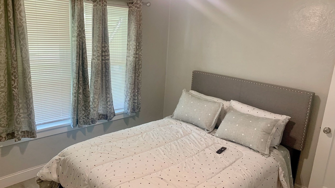 Photo of Bedroom in University City