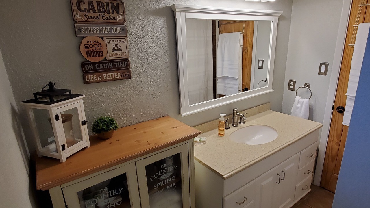 Photo of Bathroom in Ruidoso