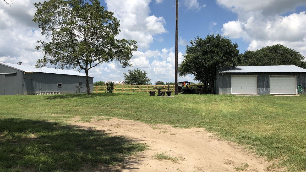 Photo of Outdoor in Shiner