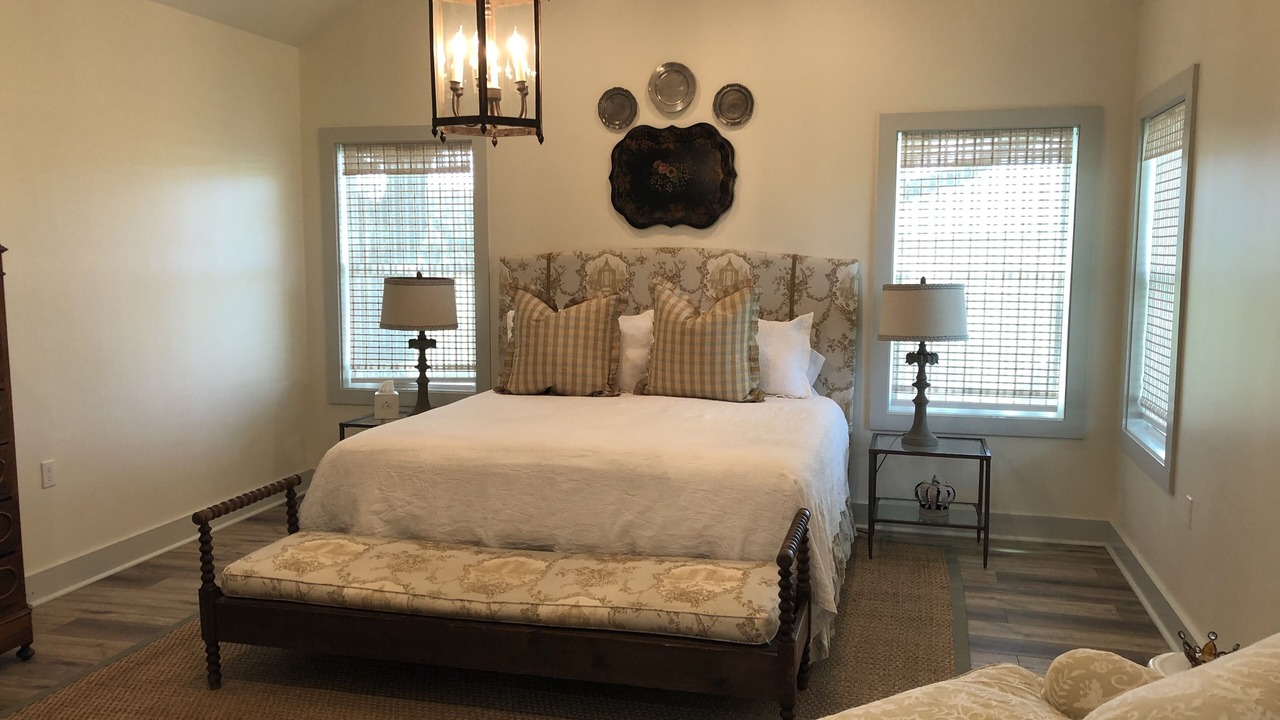 Photo of Bedroom in Shiner