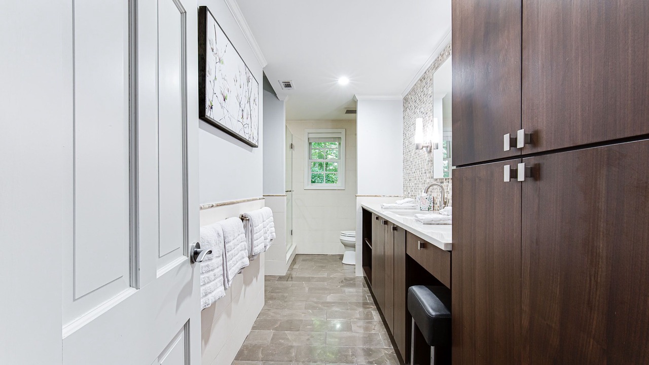Photo of Bathroom in Kingswood