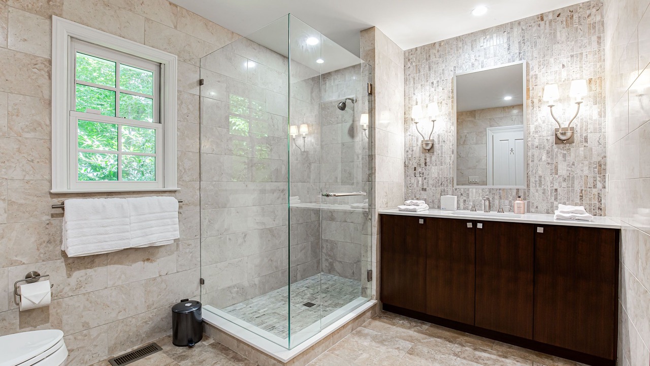 Photo of Bathroom in Kingswood