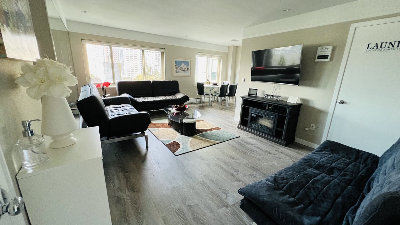 Photo of Livingroom in Downtown Seattle