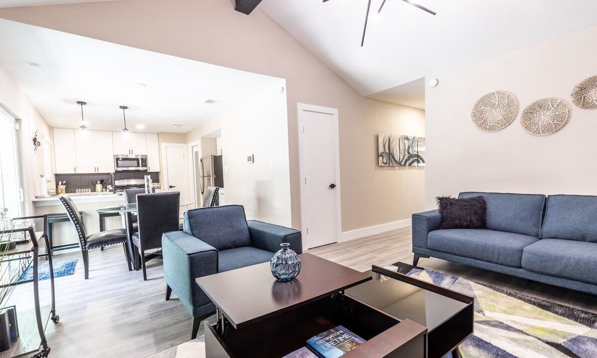 Photo of Livingroom in Rosewood