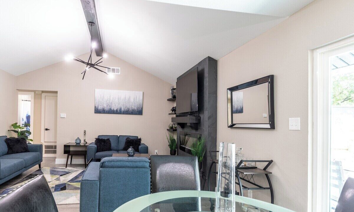 Photo of Livingroom in Rosewood
