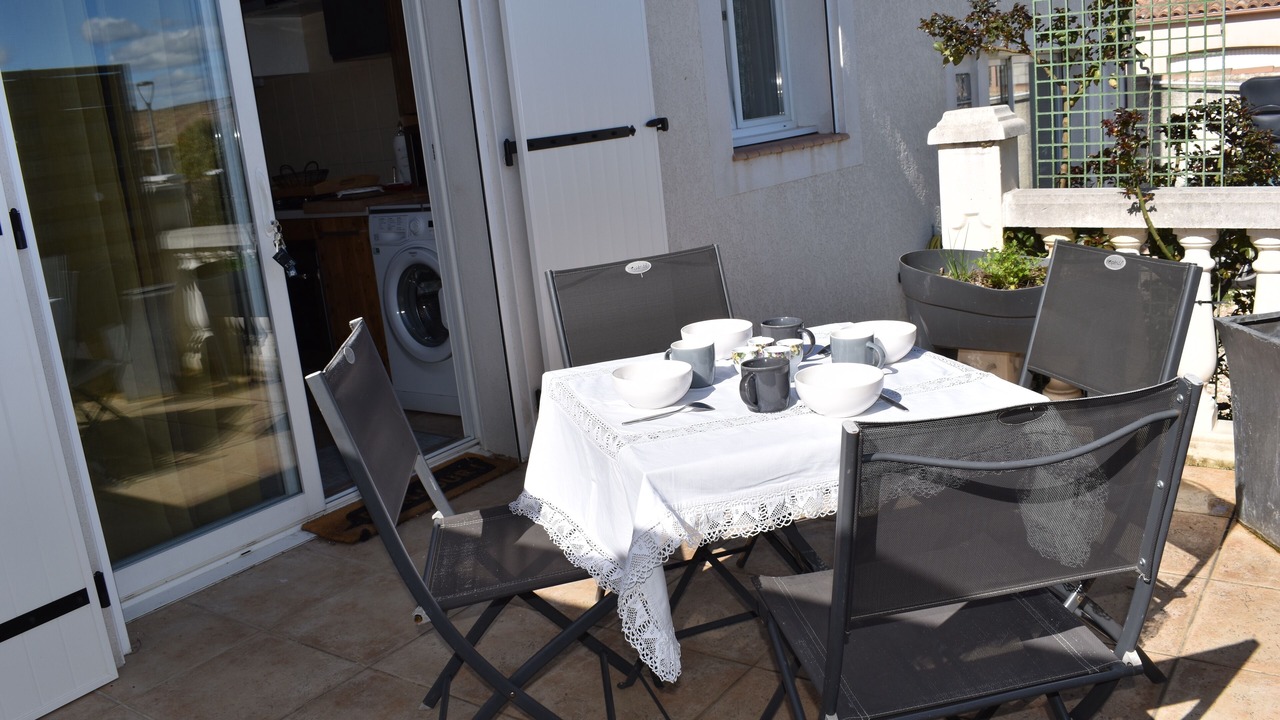 Photo of Outdoor in Cardet