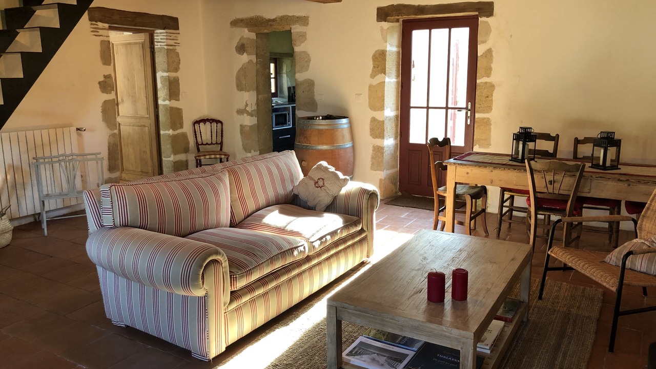 Photo of Livingroom in Saint-Pierre-de-Bat