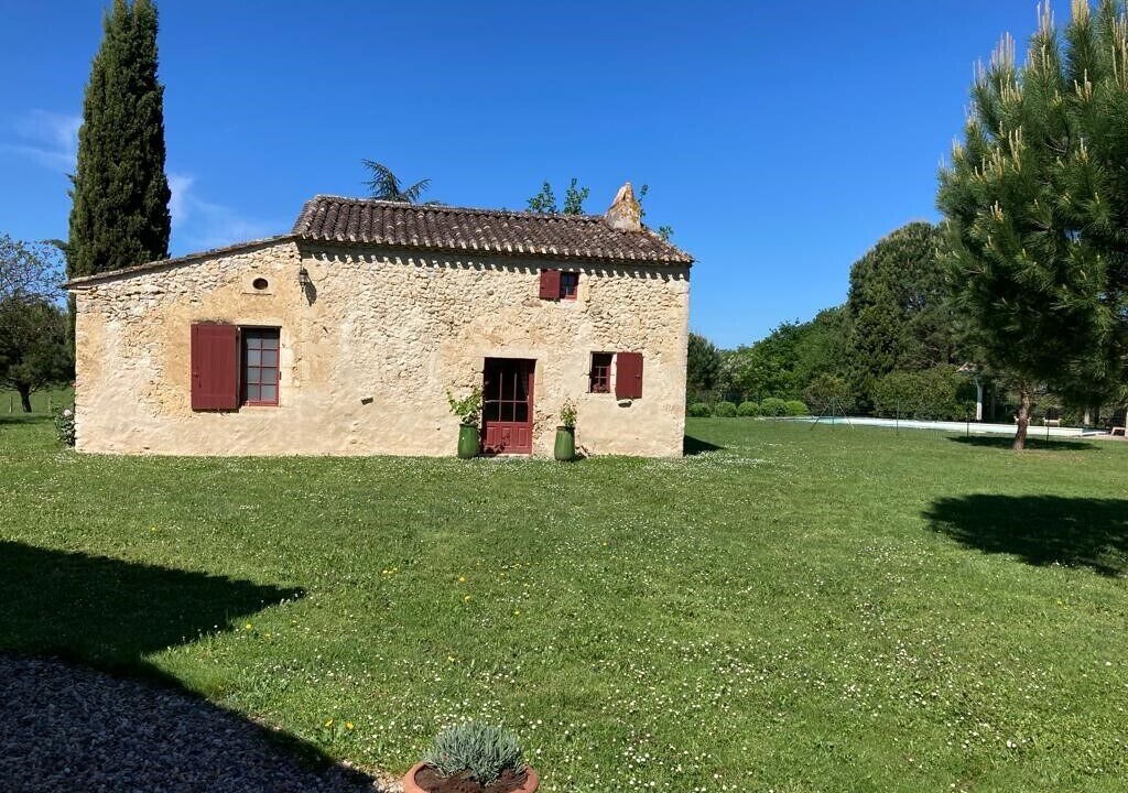 Photo of Outdoor in Saint-Pierre-de-Bat