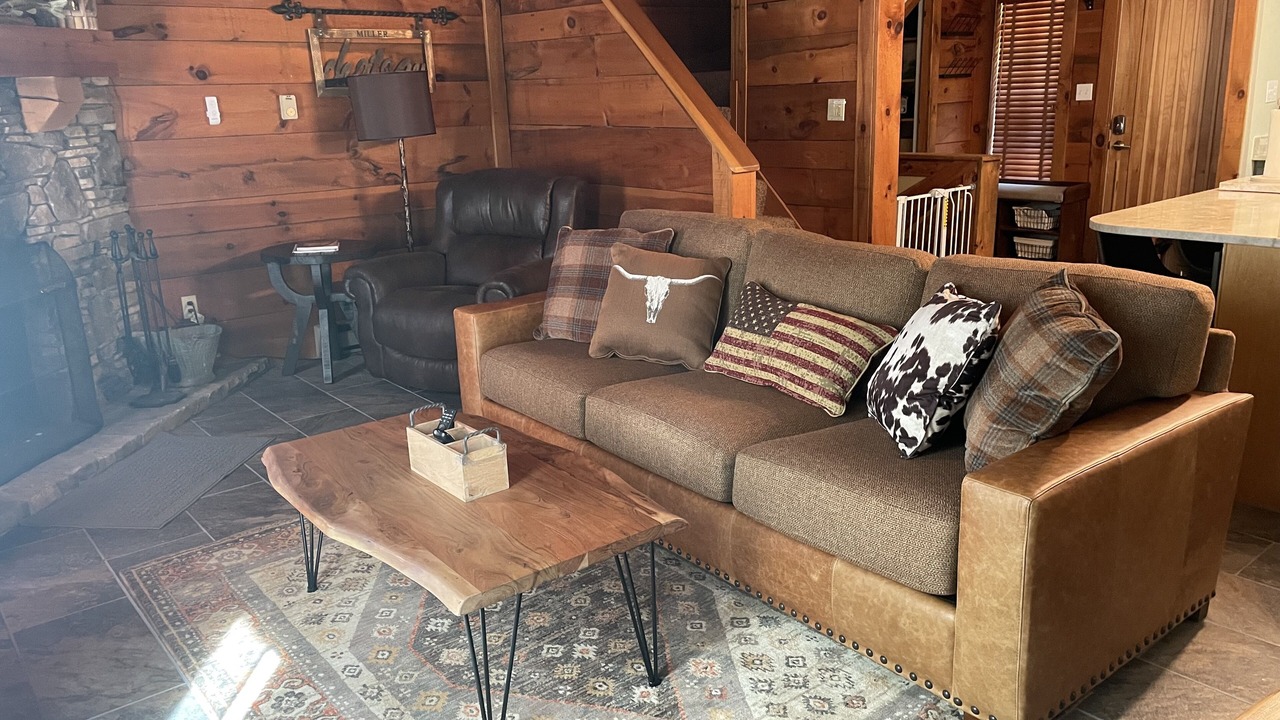 Photo of Livingroom in Seven Springs