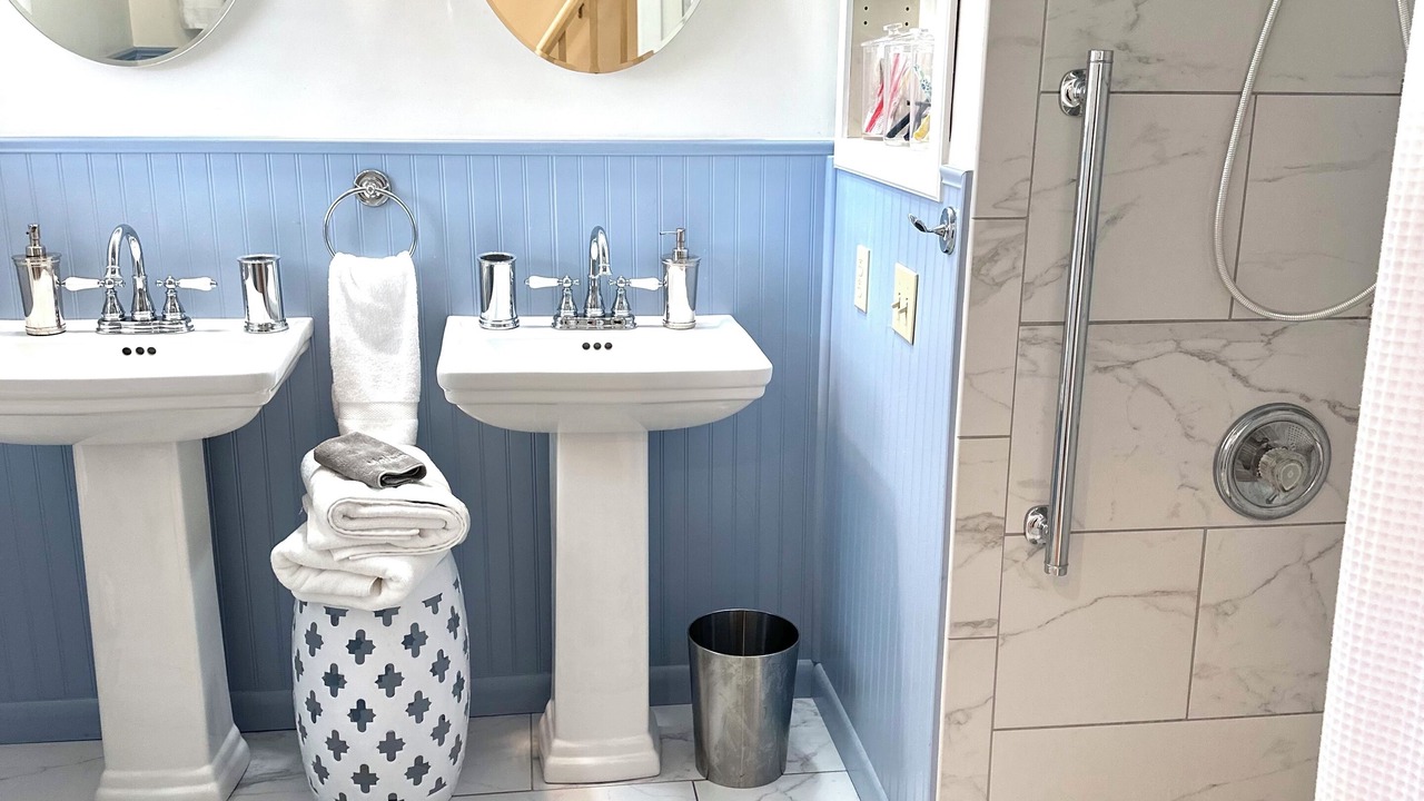 Photo of Bathroom in Lewisburg