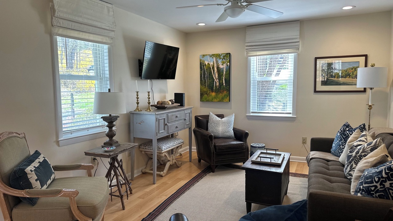 Photo of Livingroom in Lewisburg