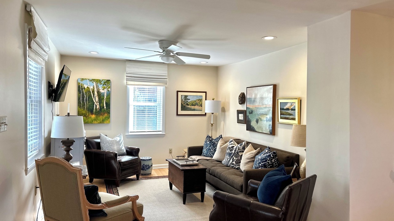 Photo of Livingroom in Lewisburg