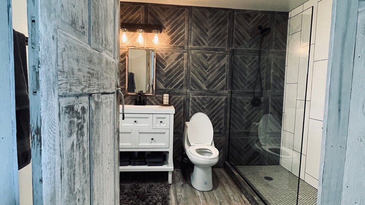 Photo of Bathroom in Lockhart